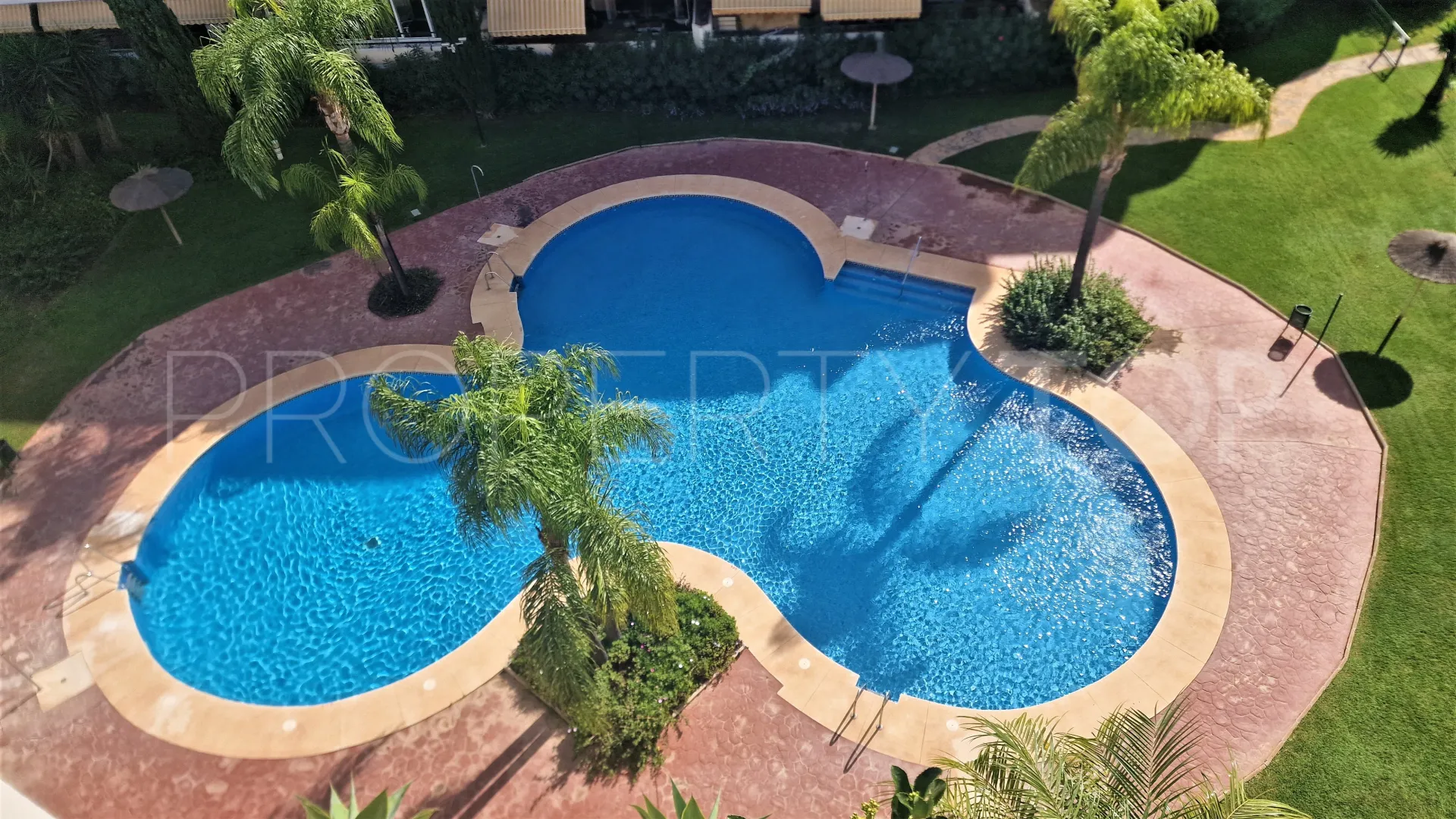 Atico duplex en venta en Guadalmina Alta con 3 dormitorios