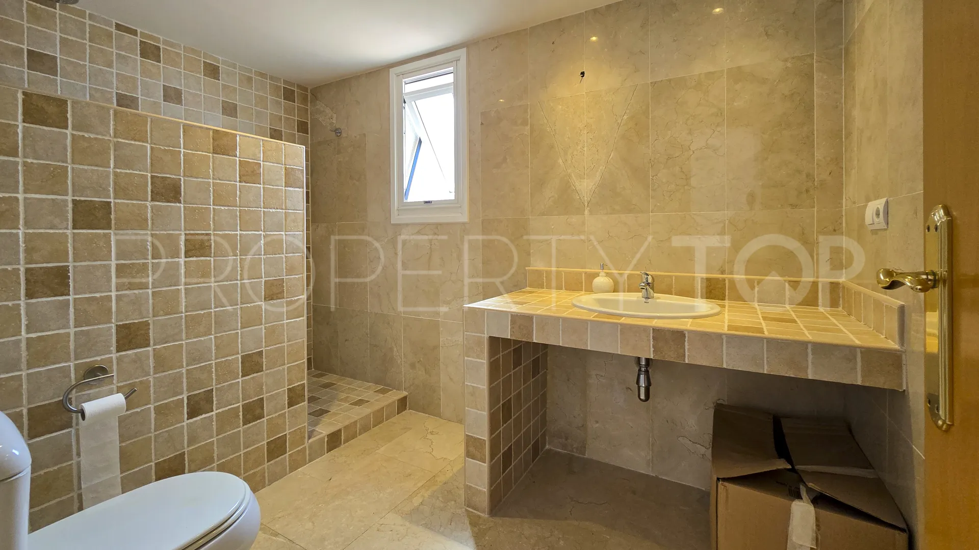 Atico duplex en venta en Guadalmina Alta con 3 dormitorios