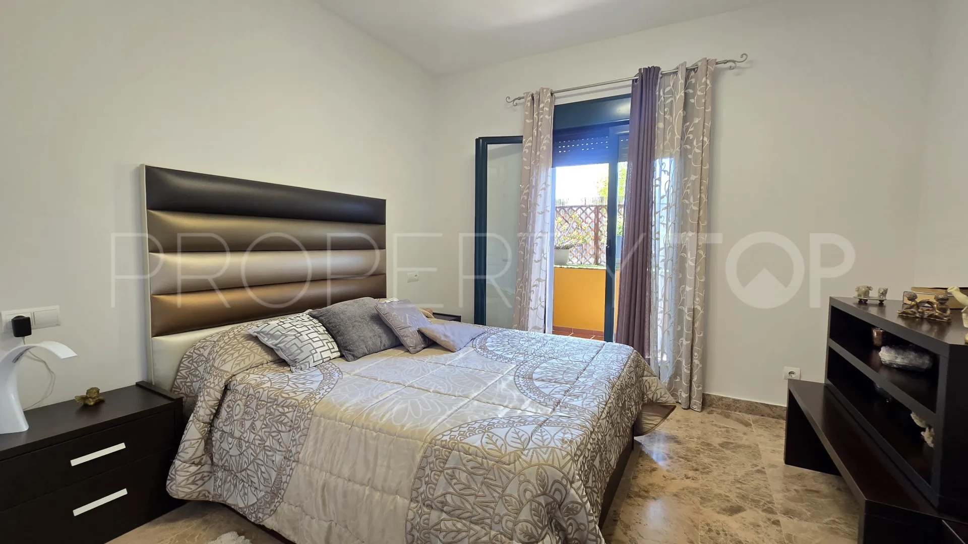 Apartamento planta baja en venta en San Pedro Playa