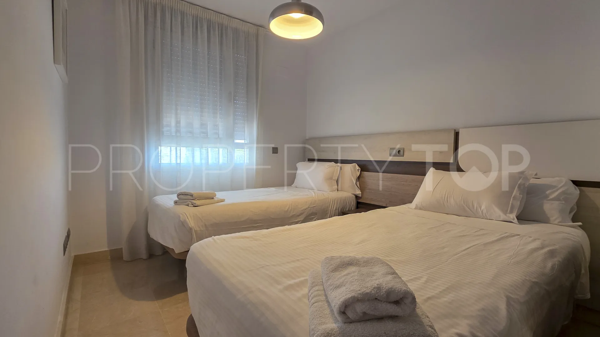 For sale San Pedro Playa apartment with 3 bedrooms