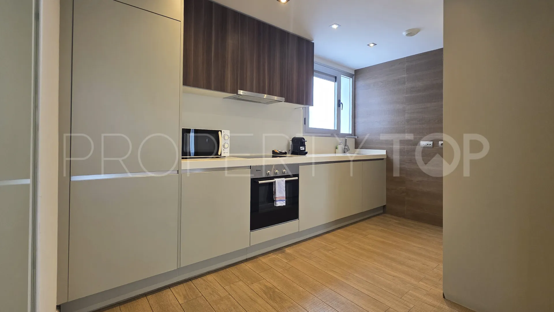 For sale San Pedro Playa apartment with 3 bedrooms