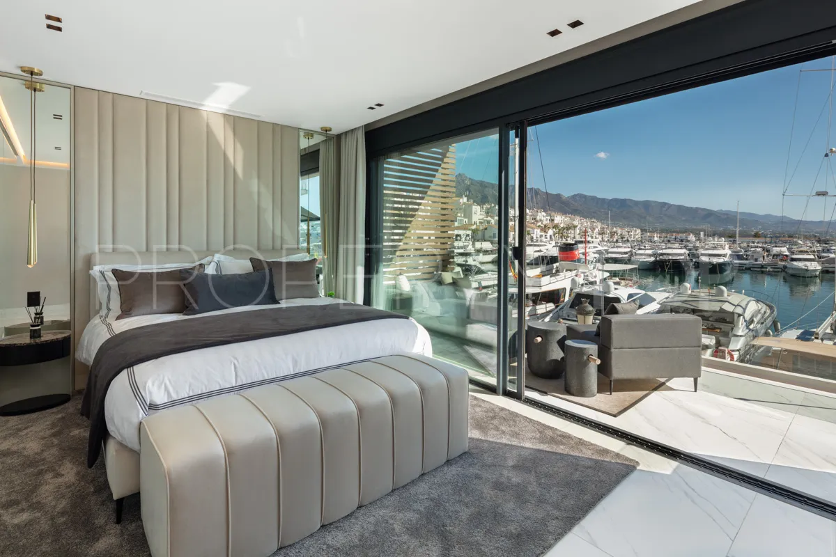 Apartamento en venta con 3 dormitorios en Marbella - Puerto Banus