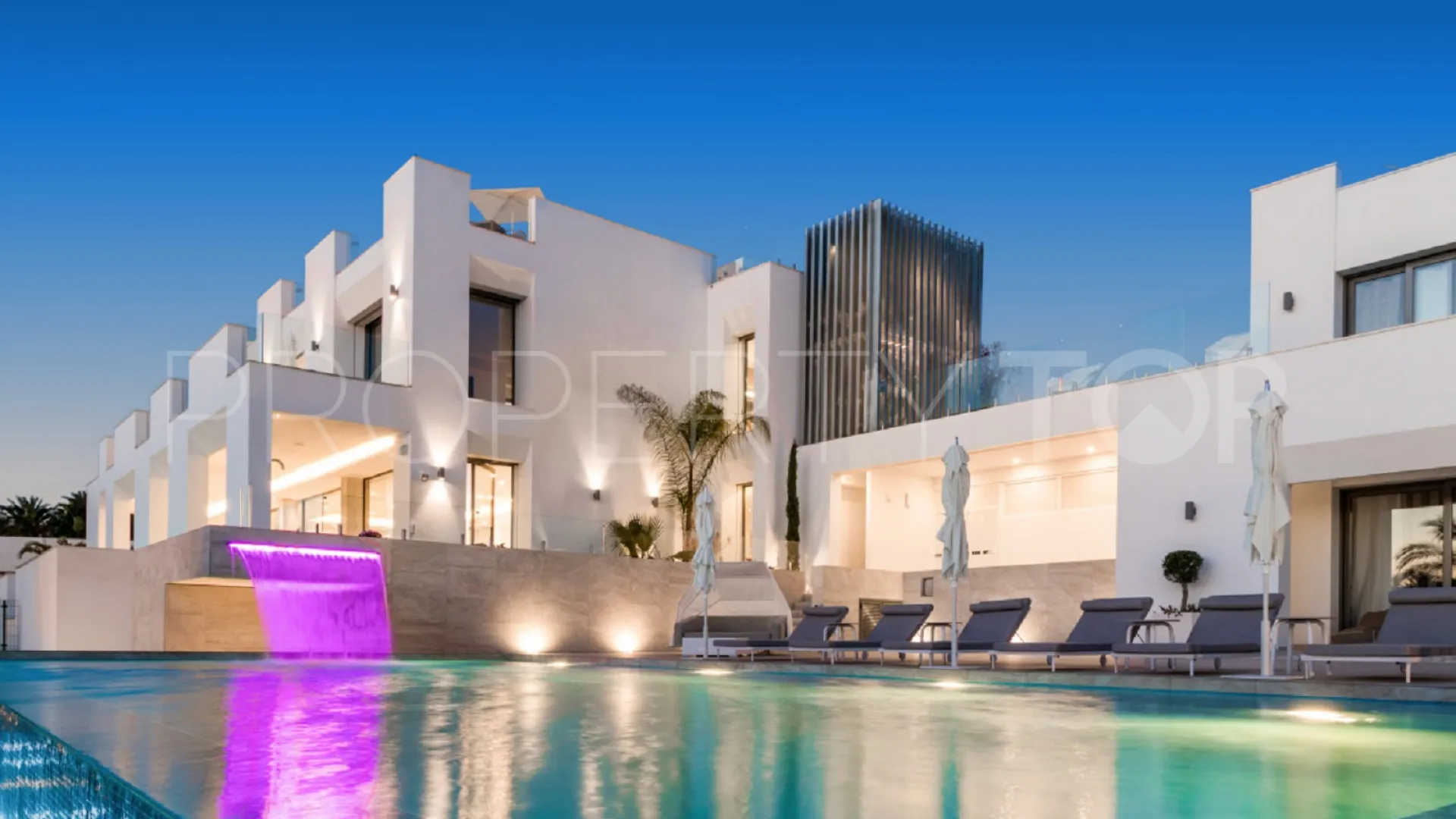 8 bedrooms La Pera villa for sale
