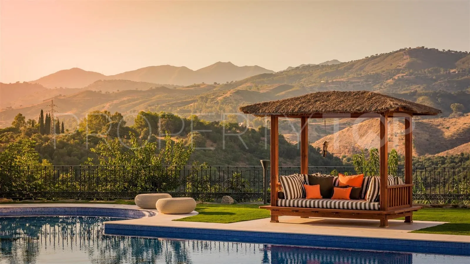 Villa en venta en Hacienda las Chapas