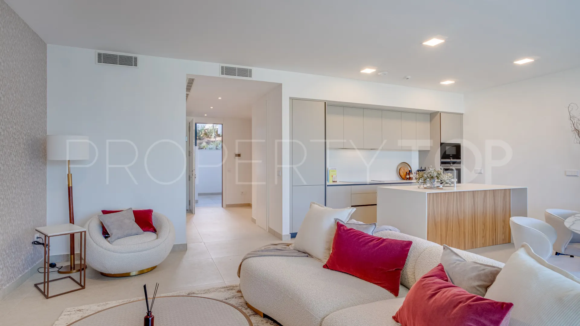 Apartamento en venta de 3 dormitorios en Cabopino