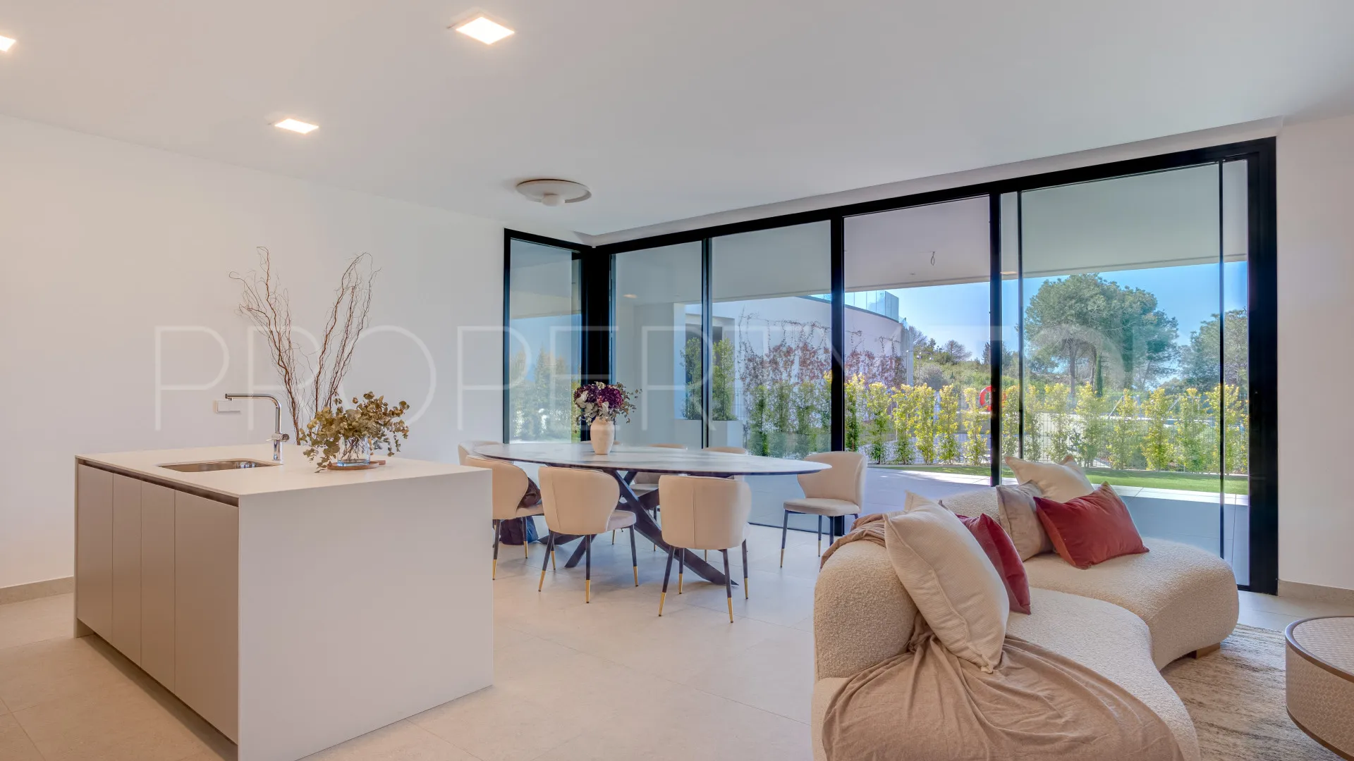 Apartamento en venta de 3 dormitorios en Cabopino