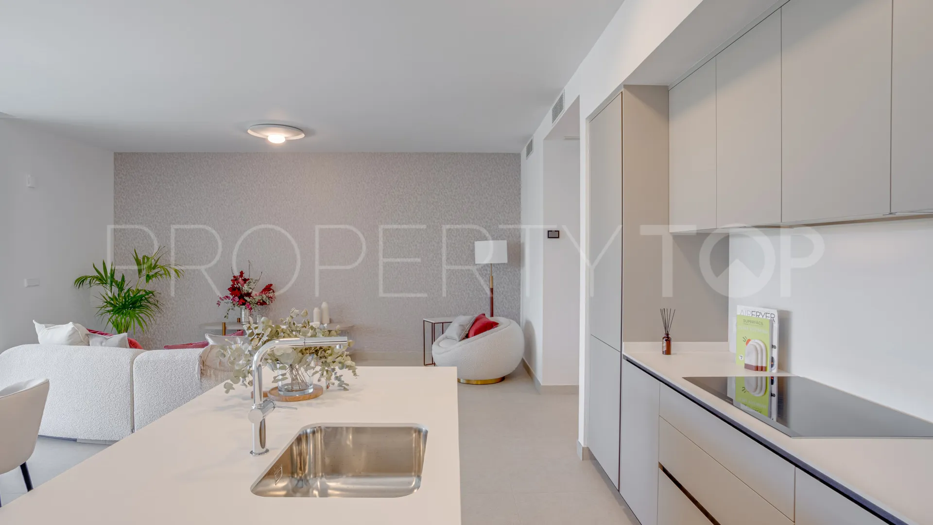 Apartamento en venta de 3 dormitorios en Cabopino