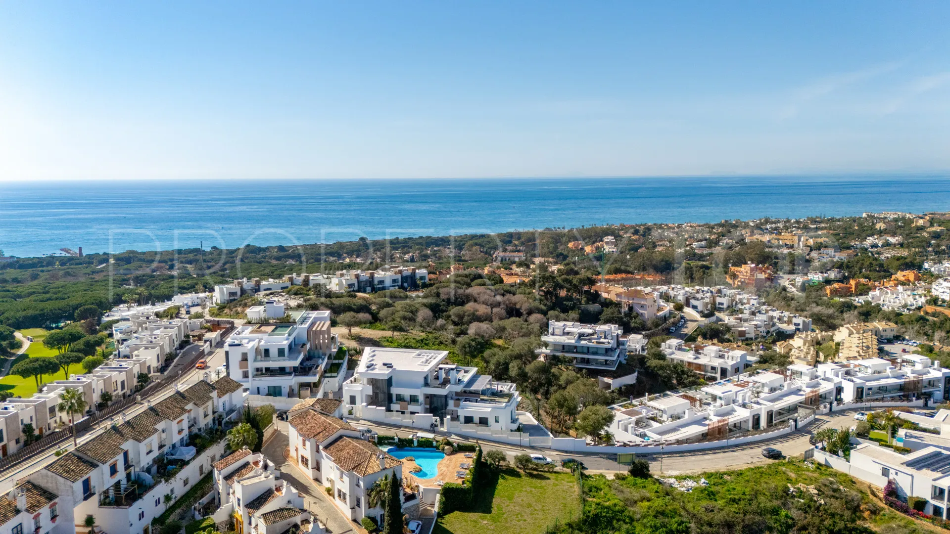 Apartamento en venta de 3 dormitorios en Cabopino