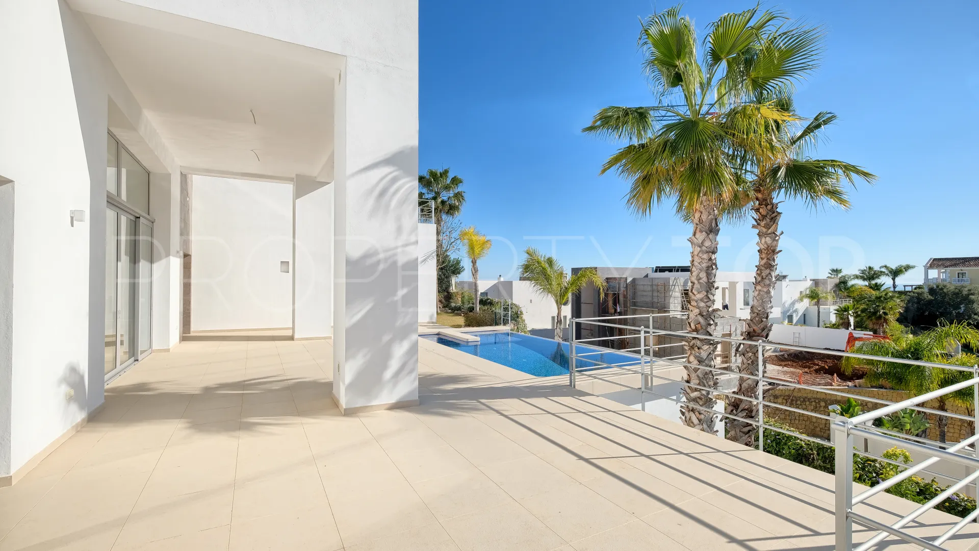 For sale villa with 4 bedrooms in Puerto del Capitan