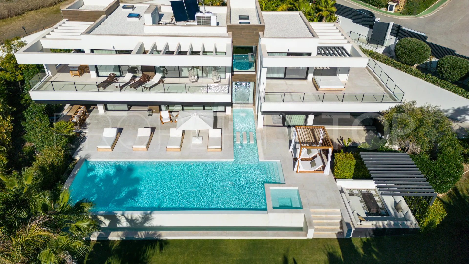 6 bedrooms villa for sale in La Cerquilla