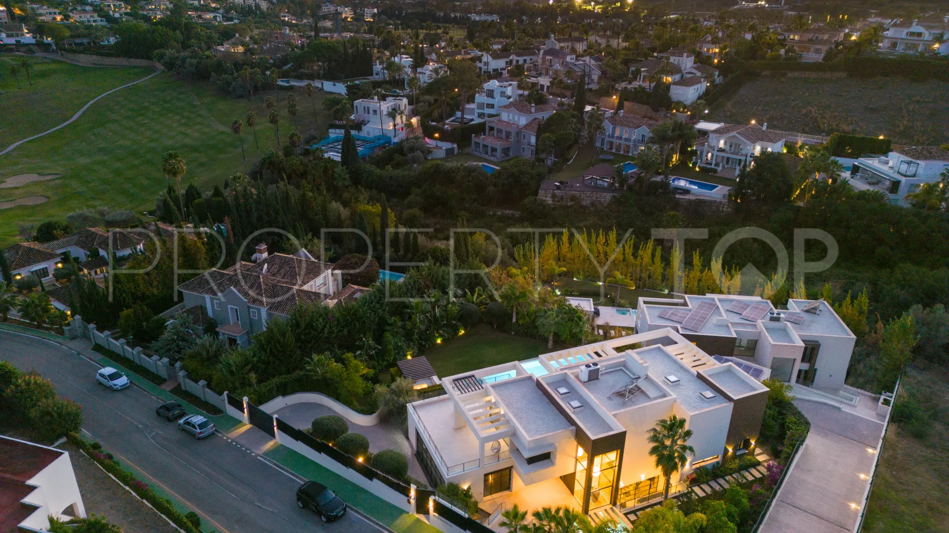 6 bedrooms villa for sale in La Cerquilla