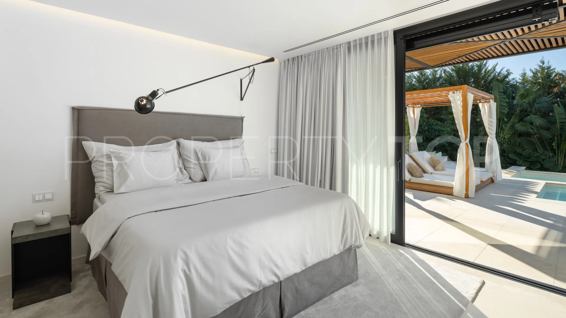 6 bedrooms villa for sale in La Cerquilla