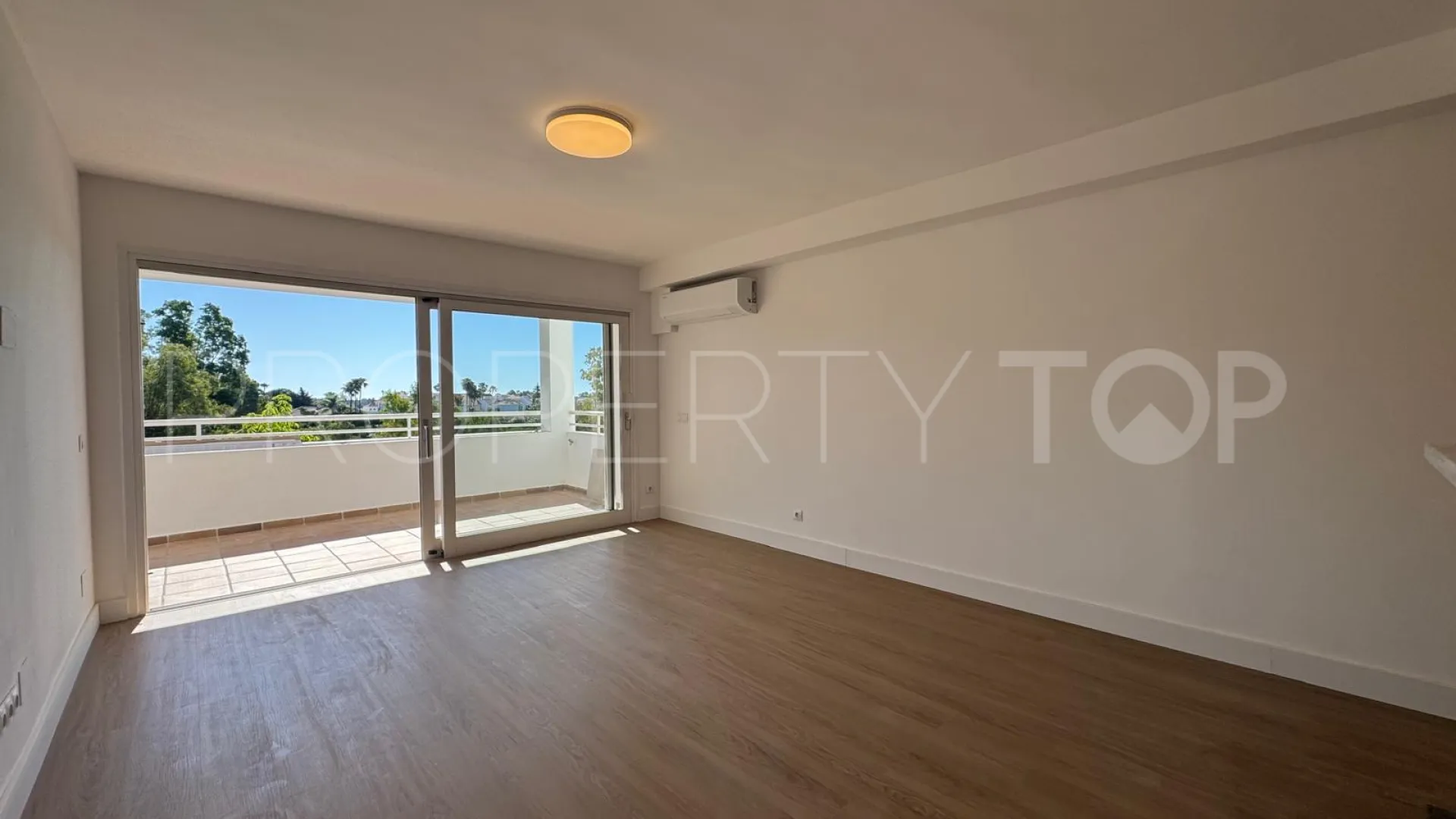 For sale apartment in Atalaya