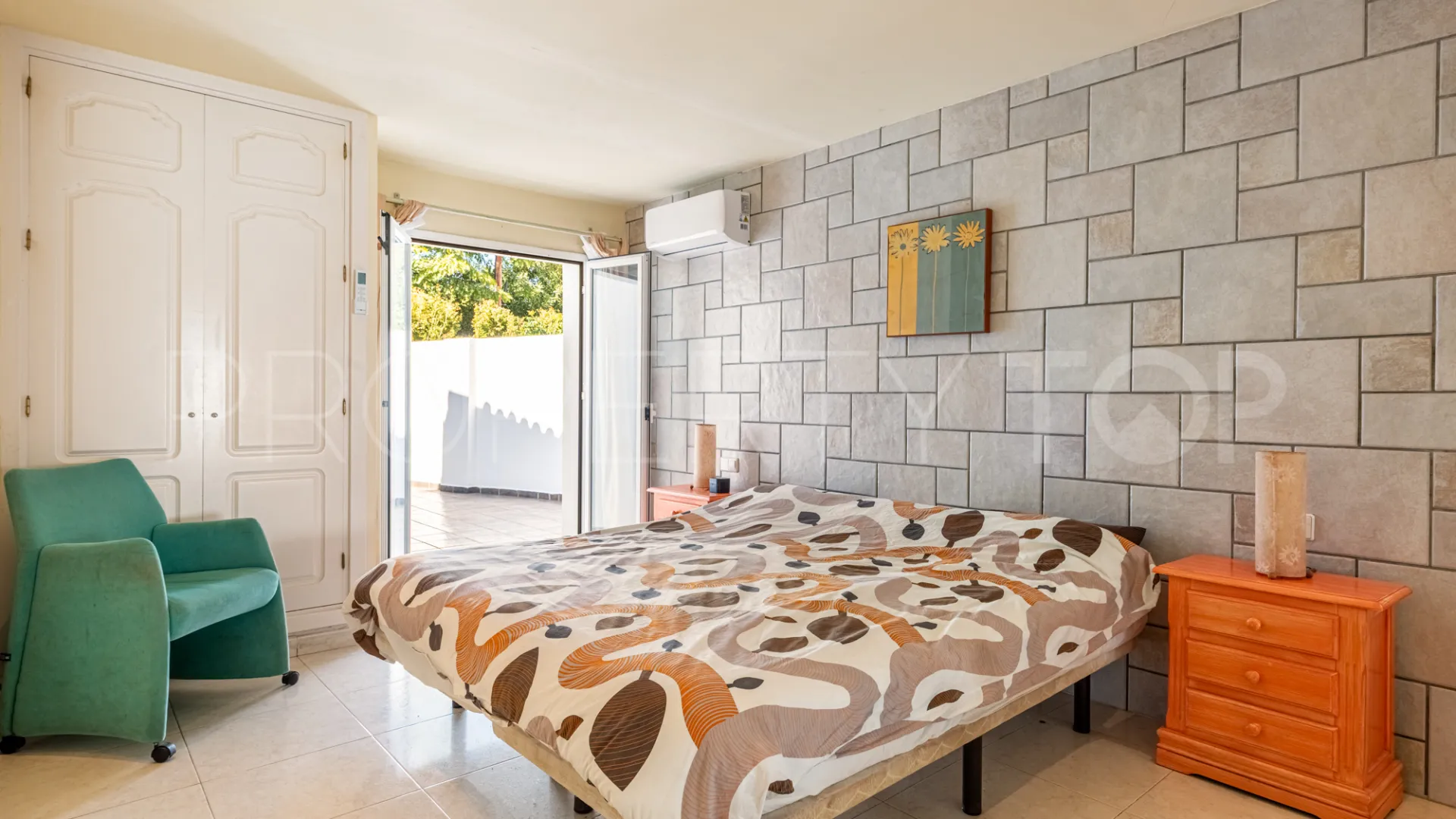 Villa for sale in Linda Vista Baja