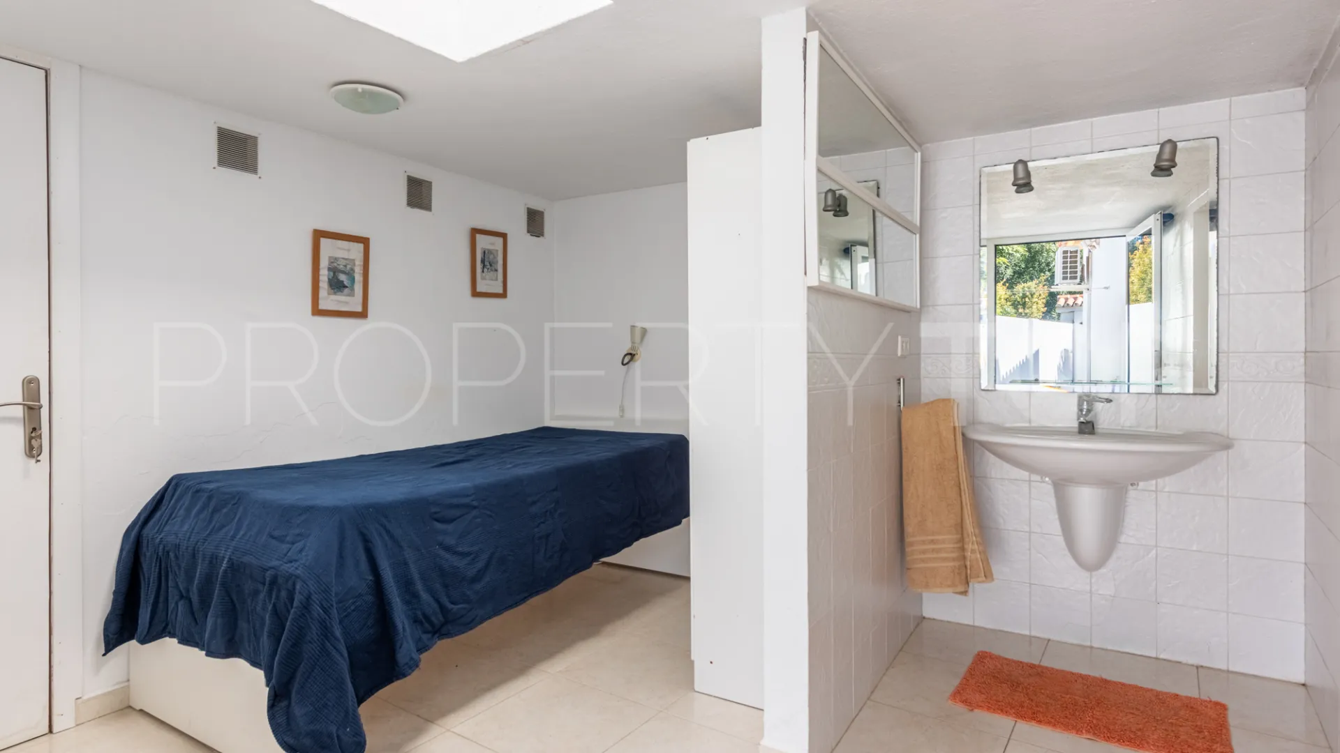 Villa for sale in Linda Vista Baja