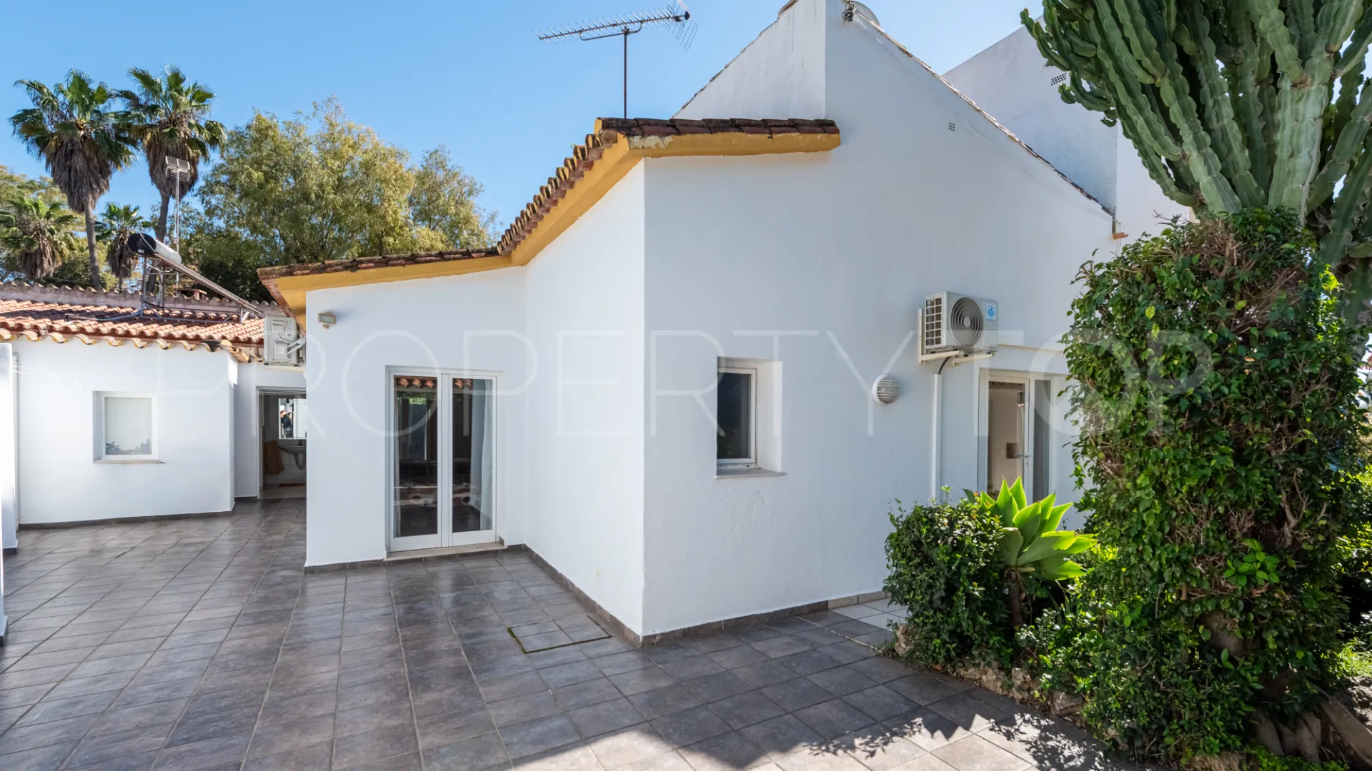 Villa for sale in Linda Vista Baja