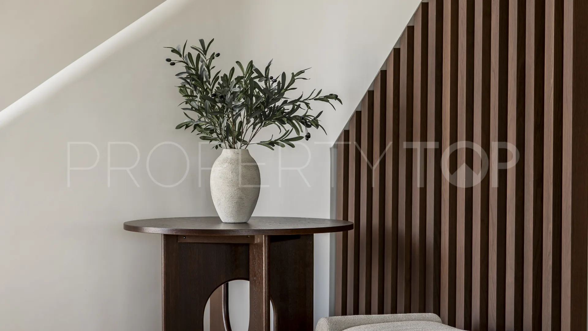 Villa de 5 dormitorios en venta en Nueva Andalucia