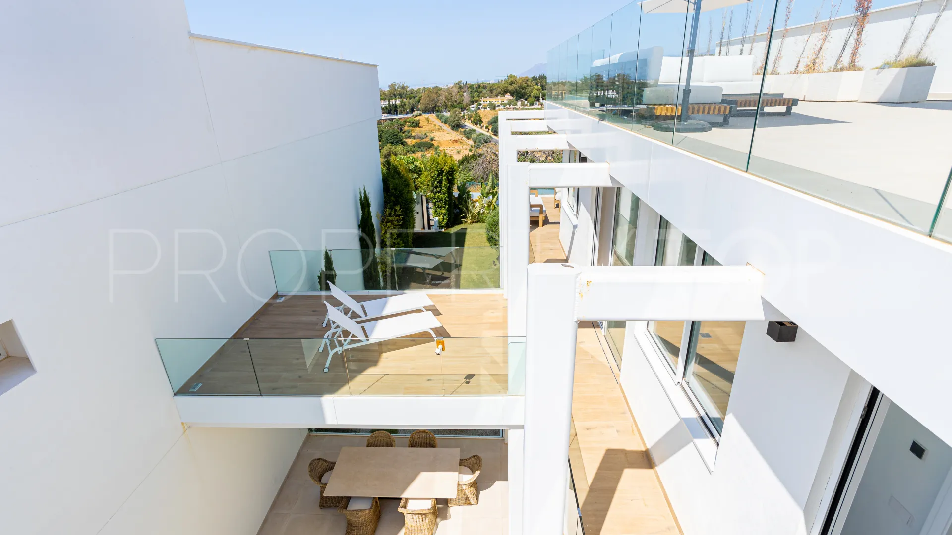Villa a la venta en Marbella Ciudad con 4 dormitorios