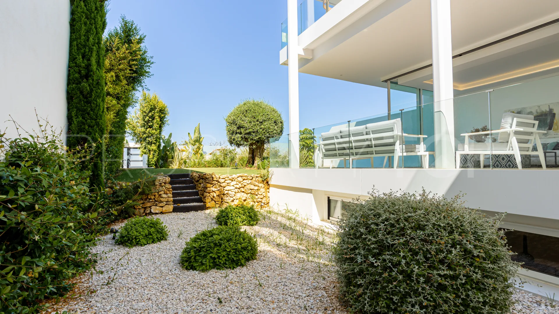 Villa a la venta en Marbella Ciudad con 4 dormitorios