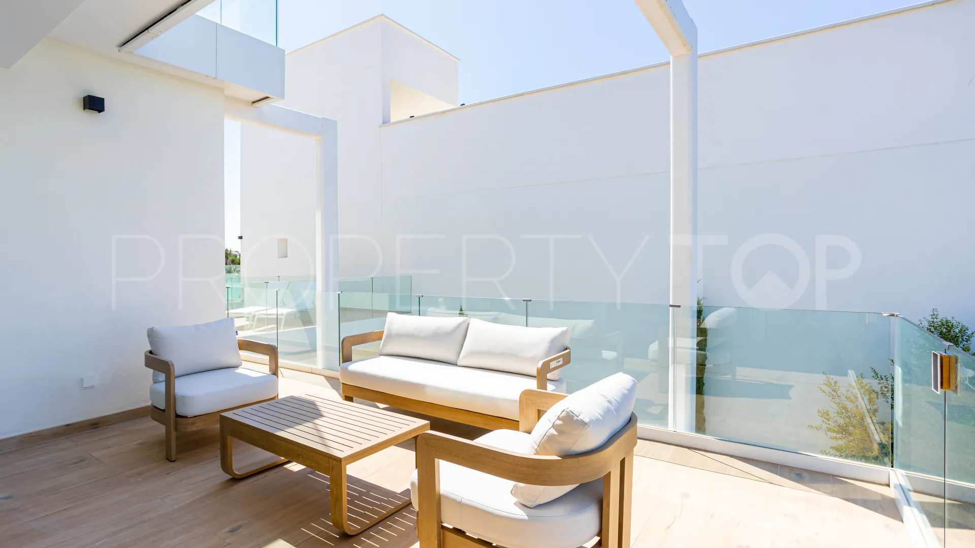Villa a la venta en Marbella Ciudad con 4 dormitorios