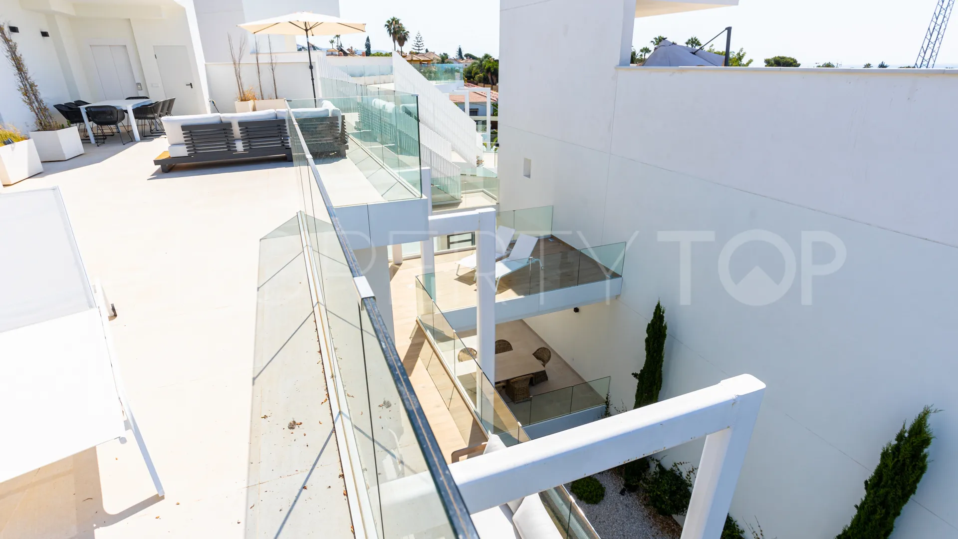 Villa a la venta en Marbella Ciudad con 4 dormitorios