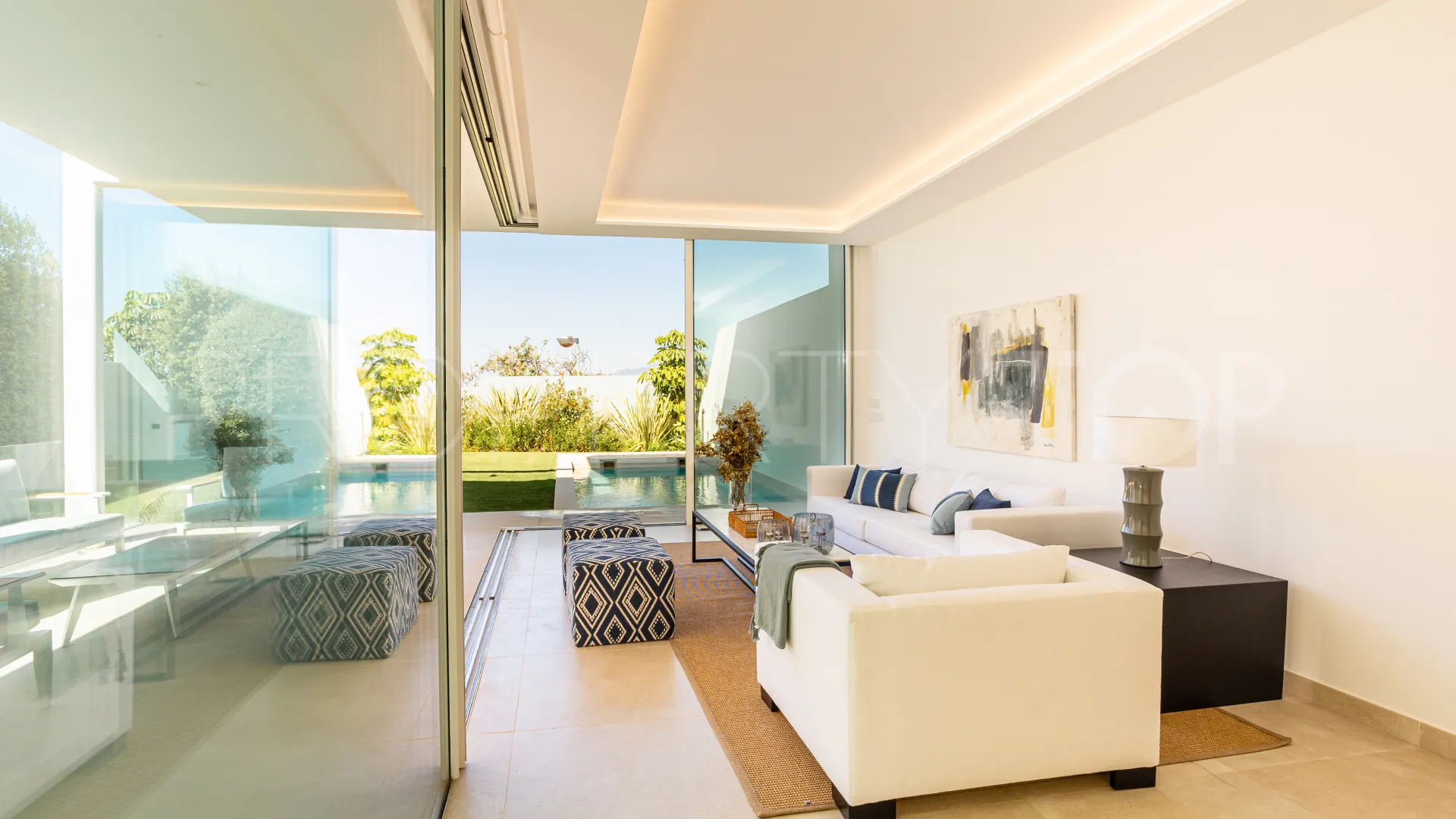Villa a la venta en Marbella Ciudad con 4 dormitorios