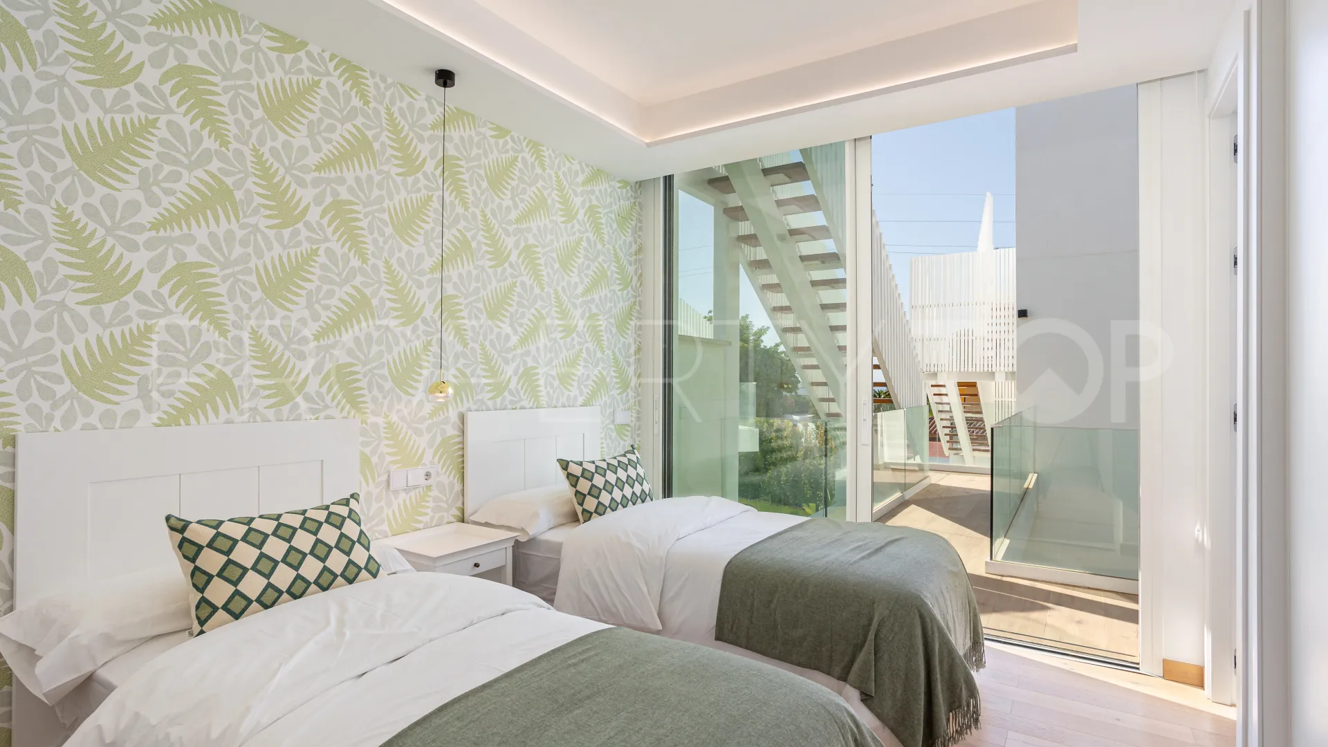 Villa a la venta en Marbella Ciudad con 4 dormitorios