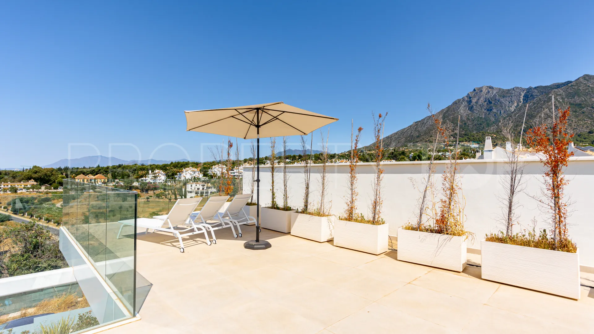 Villa a la venta en Marbella Ciudad con 4 dormitorios