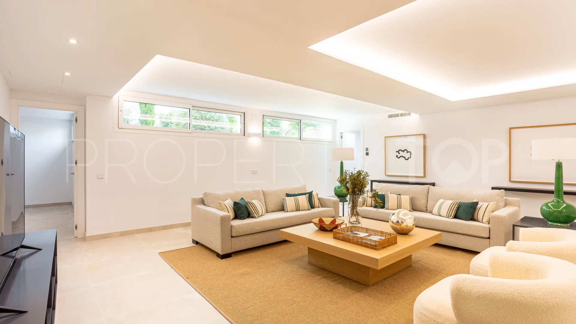 Villa a la venta en Marbella Ciudad con 4 dormitorios
