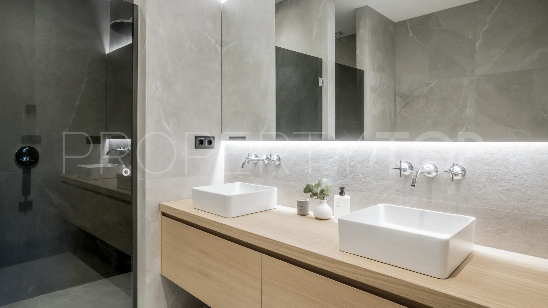 For sale apartment in Altos Reales