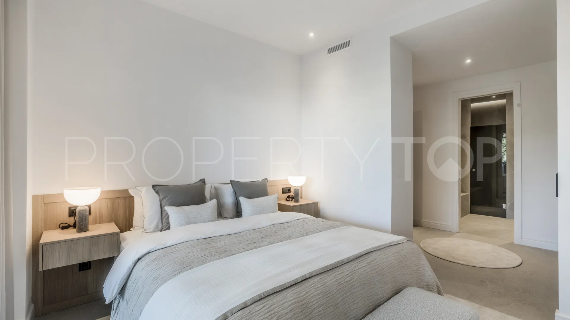 For sale apartment in Altos Reales