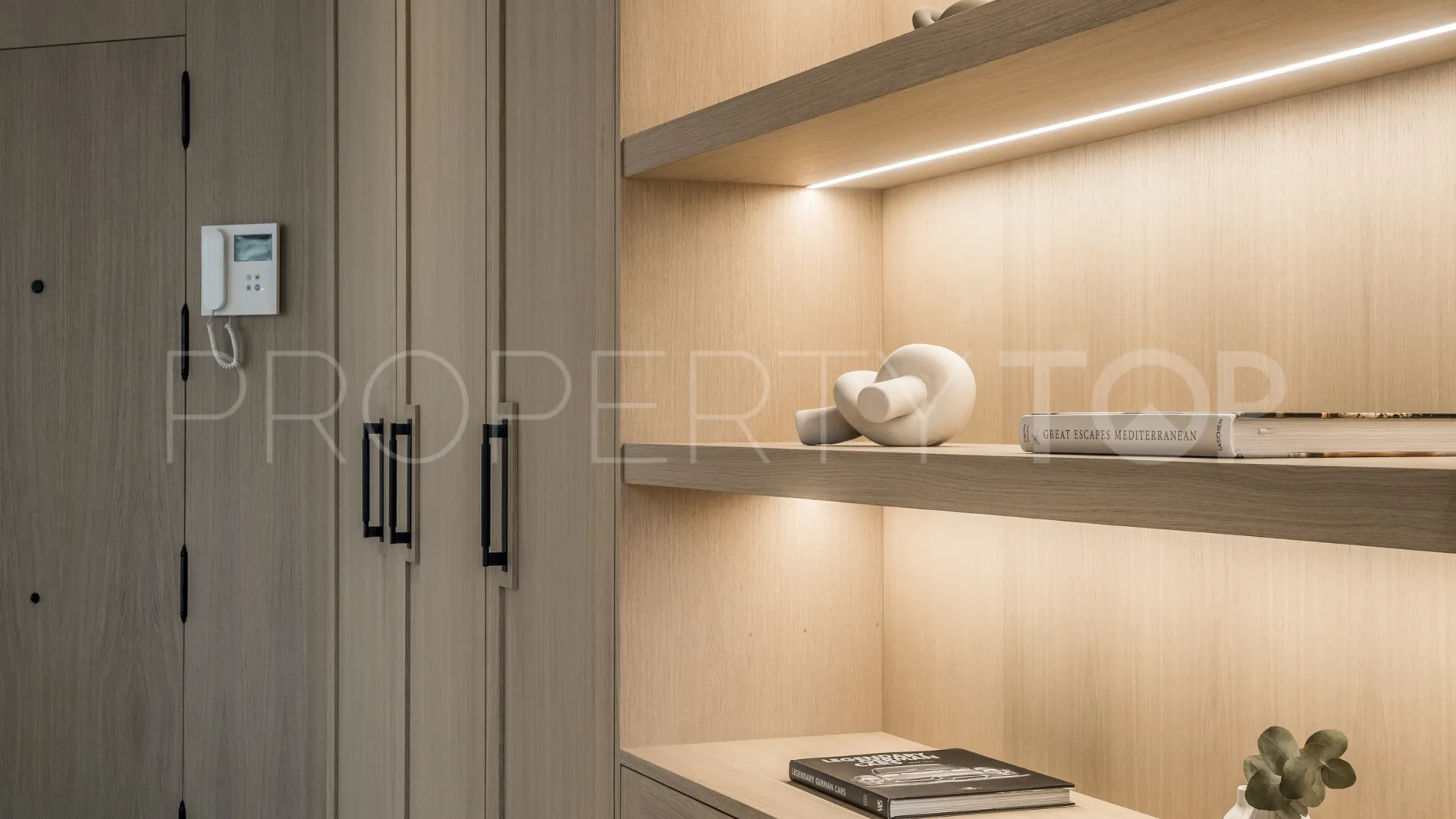 For sale apartment in Altos Reales