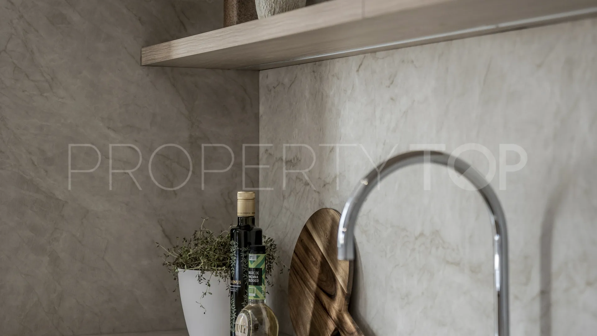 For sale apartment in Altos Reales
