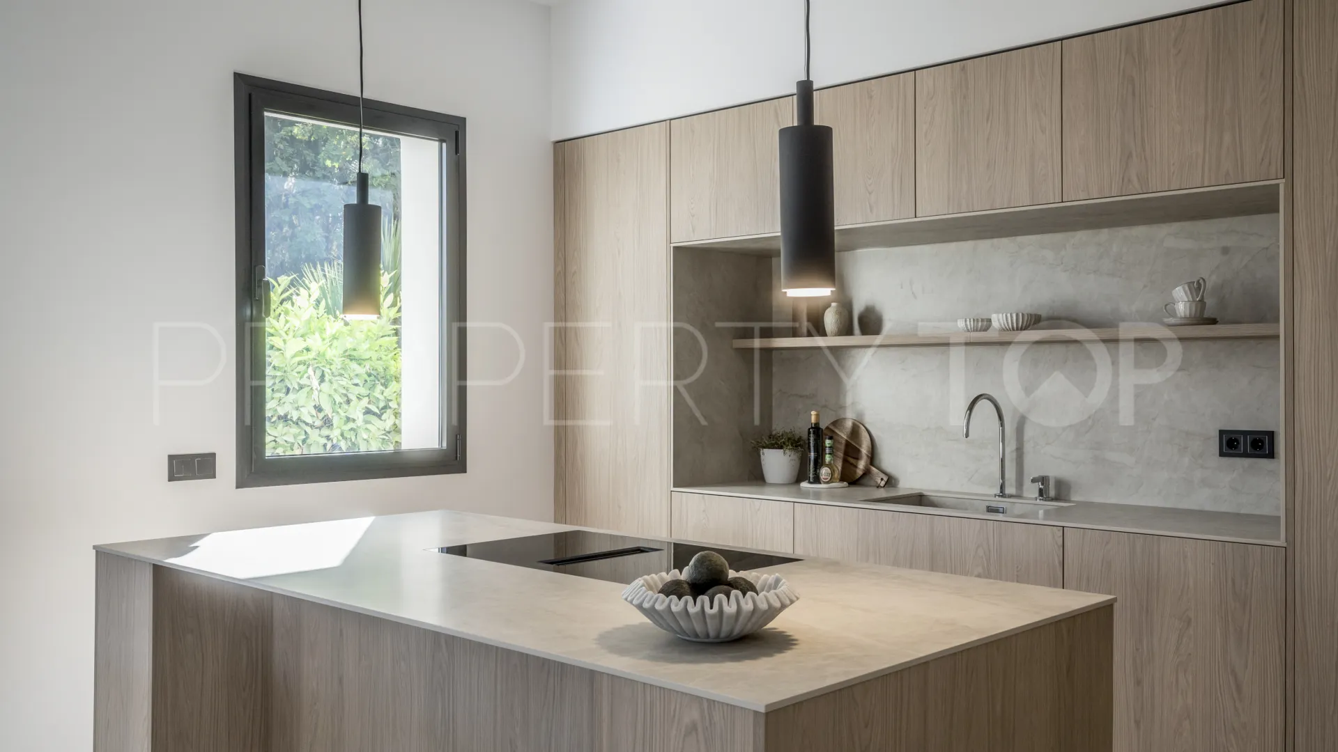 For sale apartment in Altos Reales