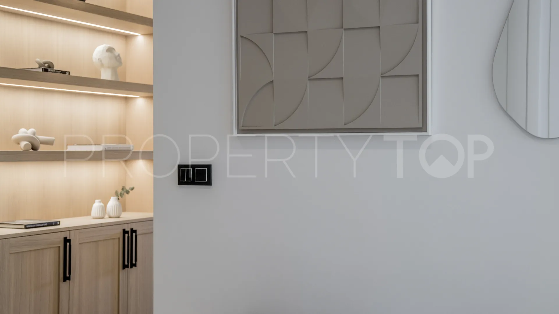 For sale apartment in Altos Reales