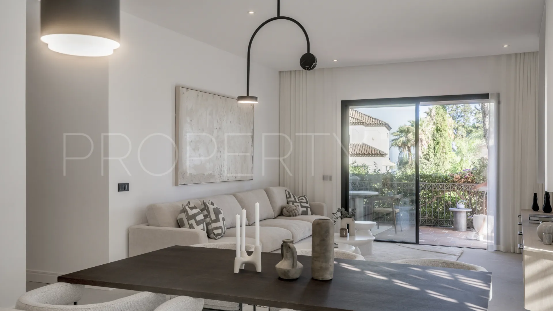 For sale apartment in Altos Reales