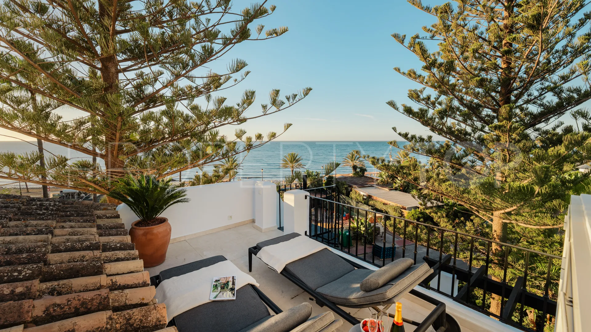 3 bedrooms Castiglione penthouse for sale