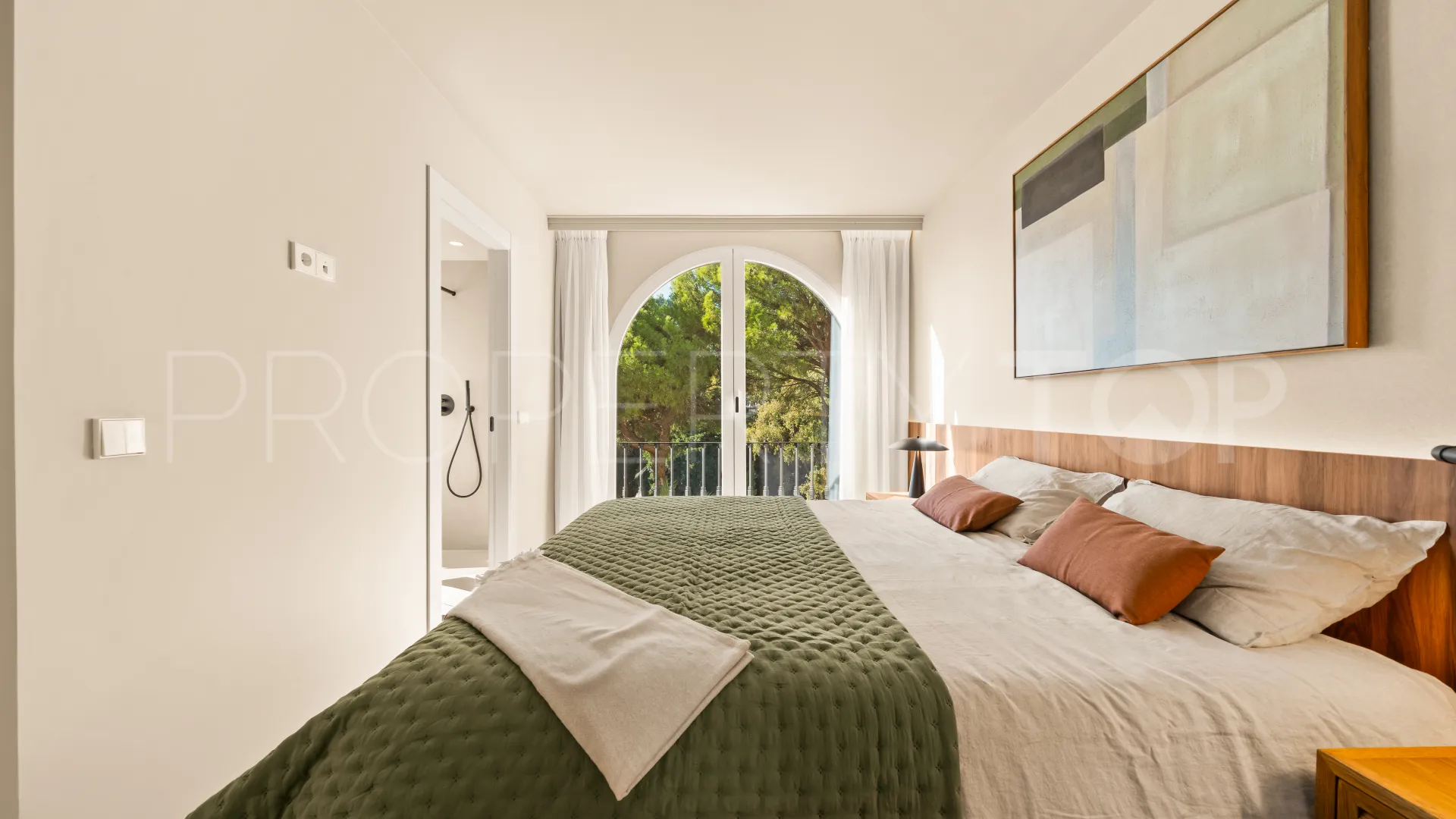 La Quinta apartment for sale