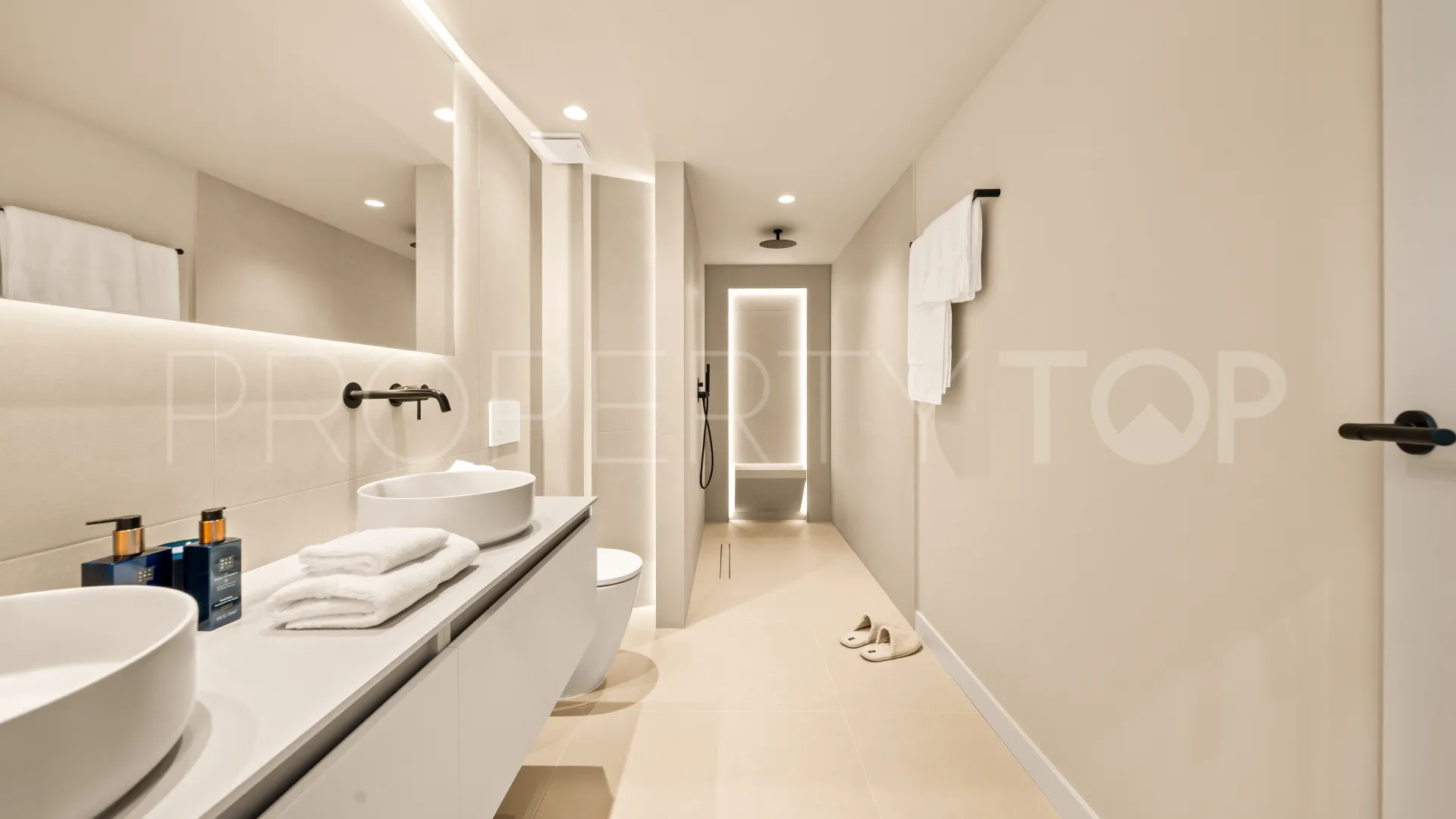 La Quinta apartment for sale