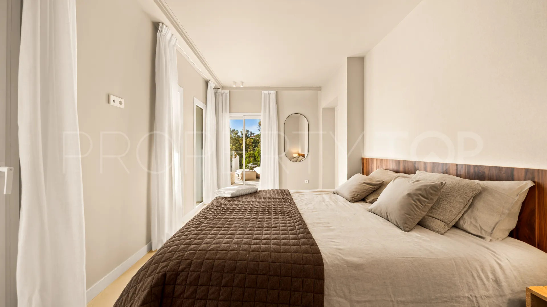 La Quinta apartment for sale