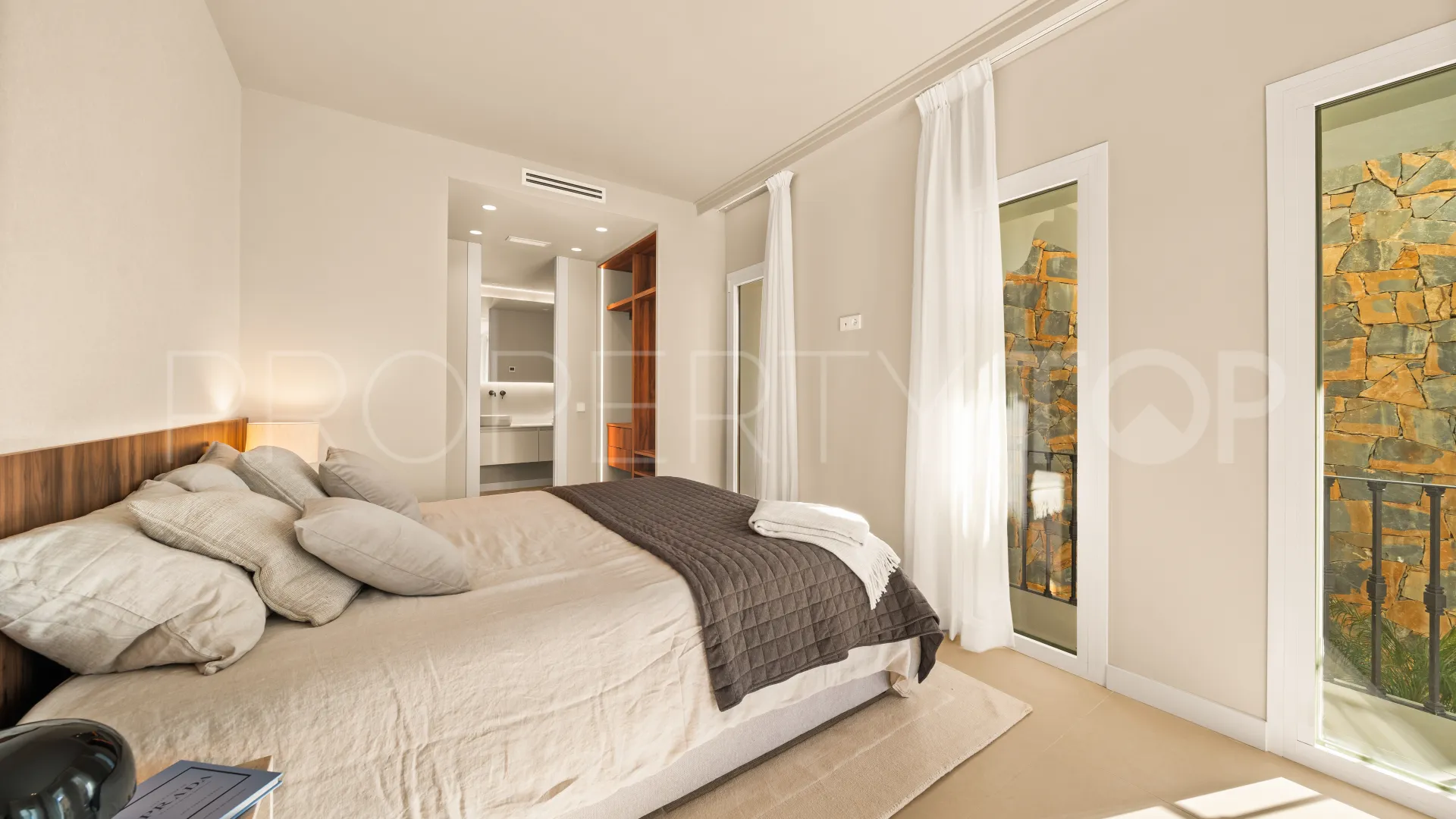 La Quinta apartment for sale