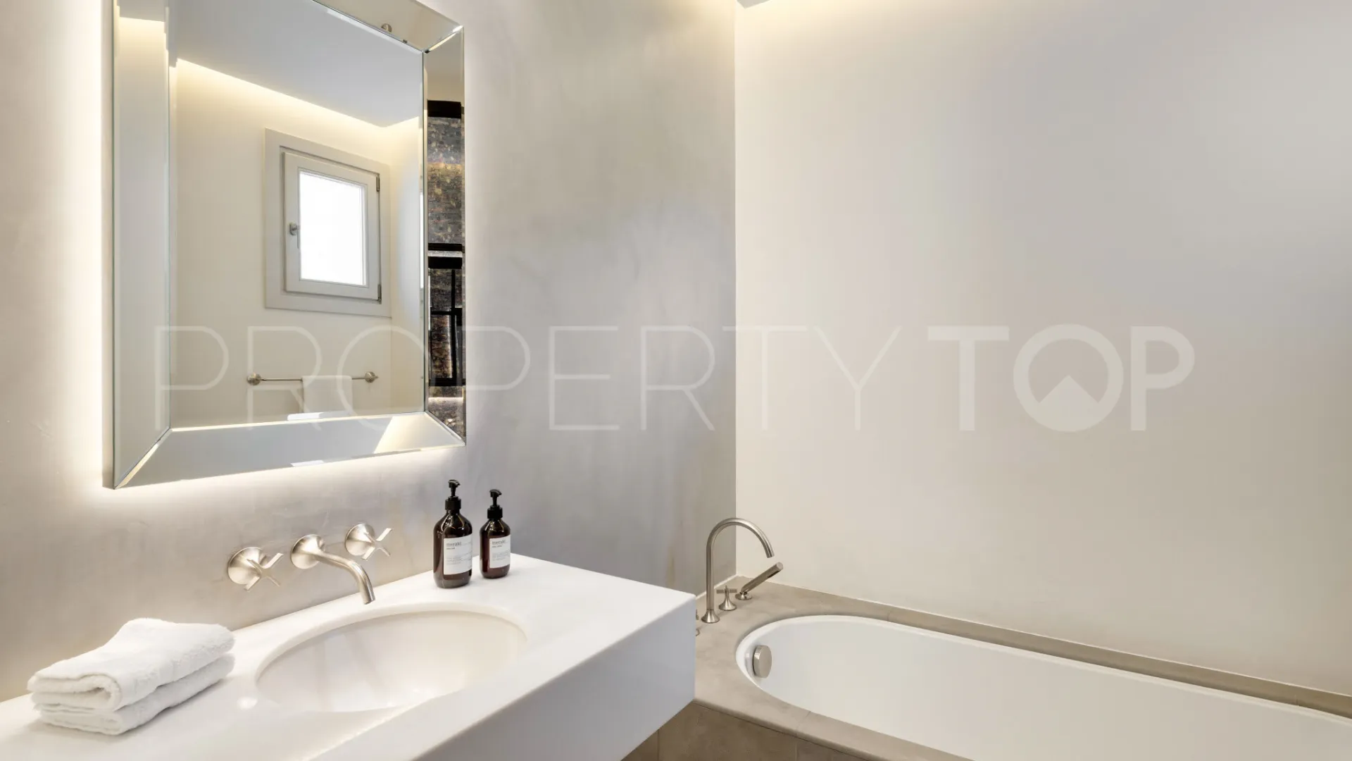 Villa en venta de 7 dormitorios en Marbella Club Golf Resort