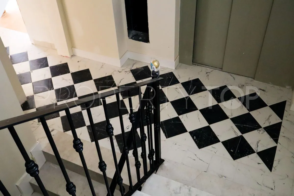 Estepona Centro, hotel de 9 dormitorios en venta