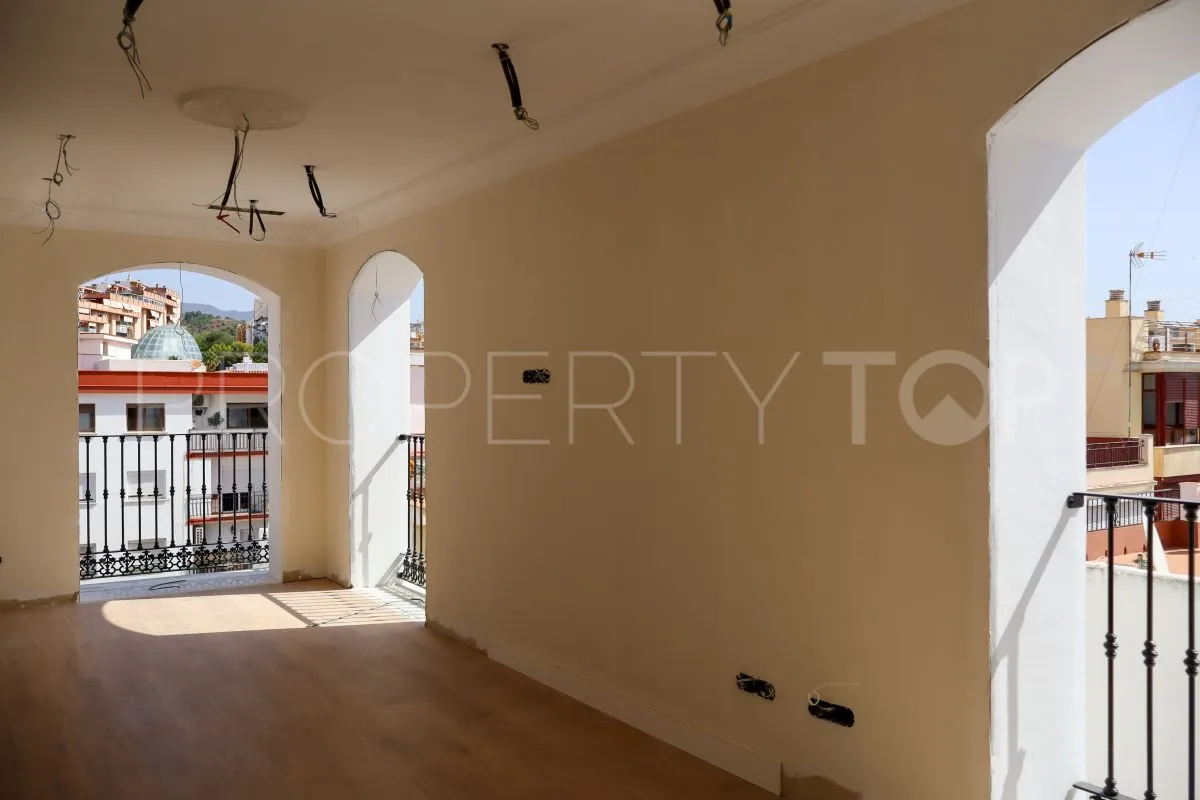 Estepona Centro, hotel de 9 dormitorios en venta