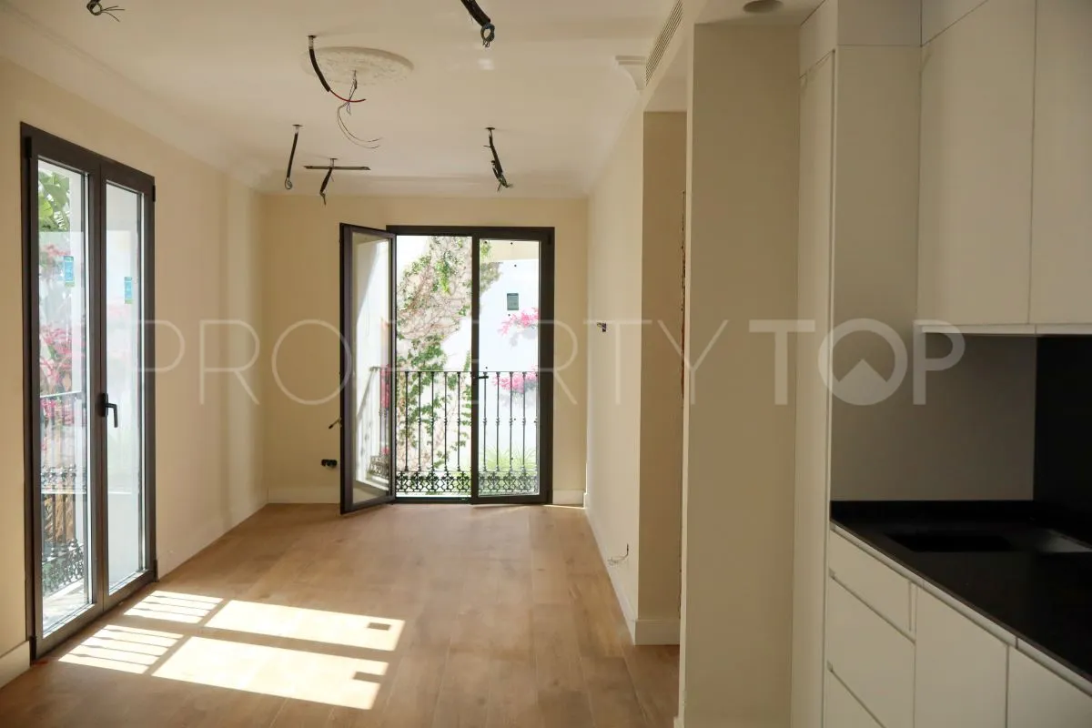 Estepona Centro, hotel de 9 dormitorios en venta