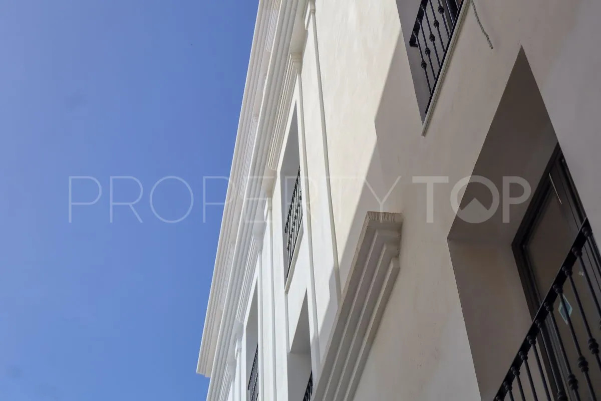 Estepona Centro, hotel de 9 dormitorios en venta