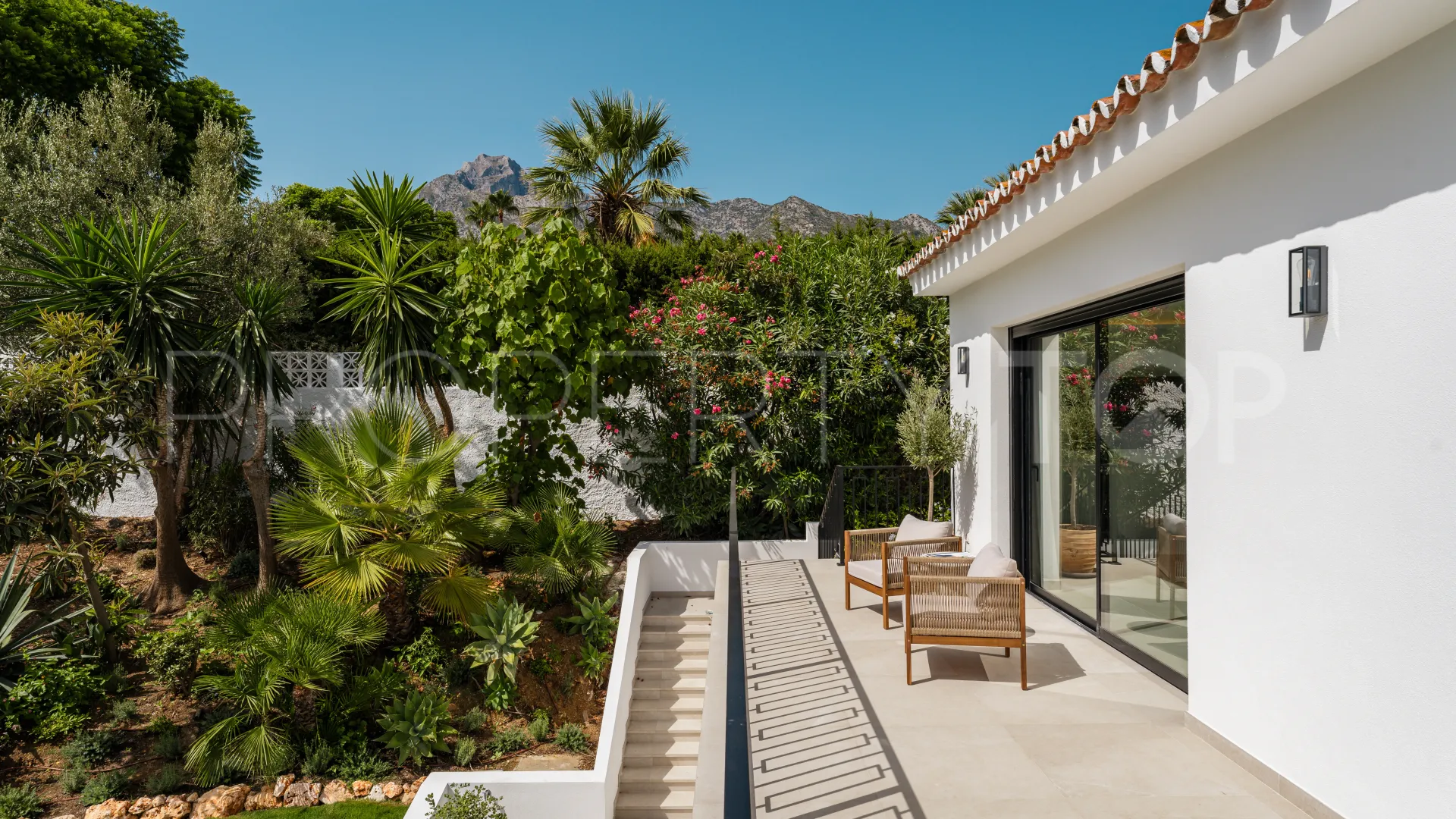 Marbella Golden Mile villa for sale