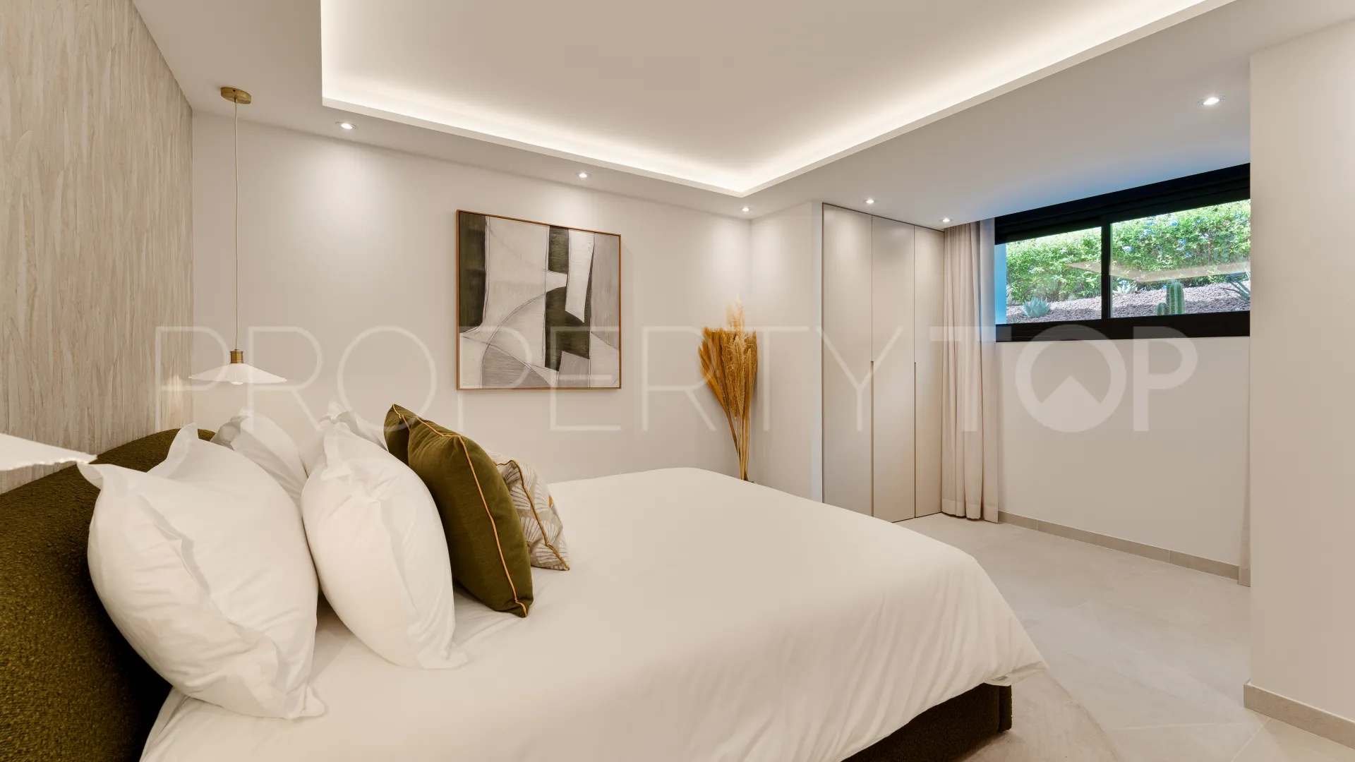 Marbella Golden Mile villa for sale