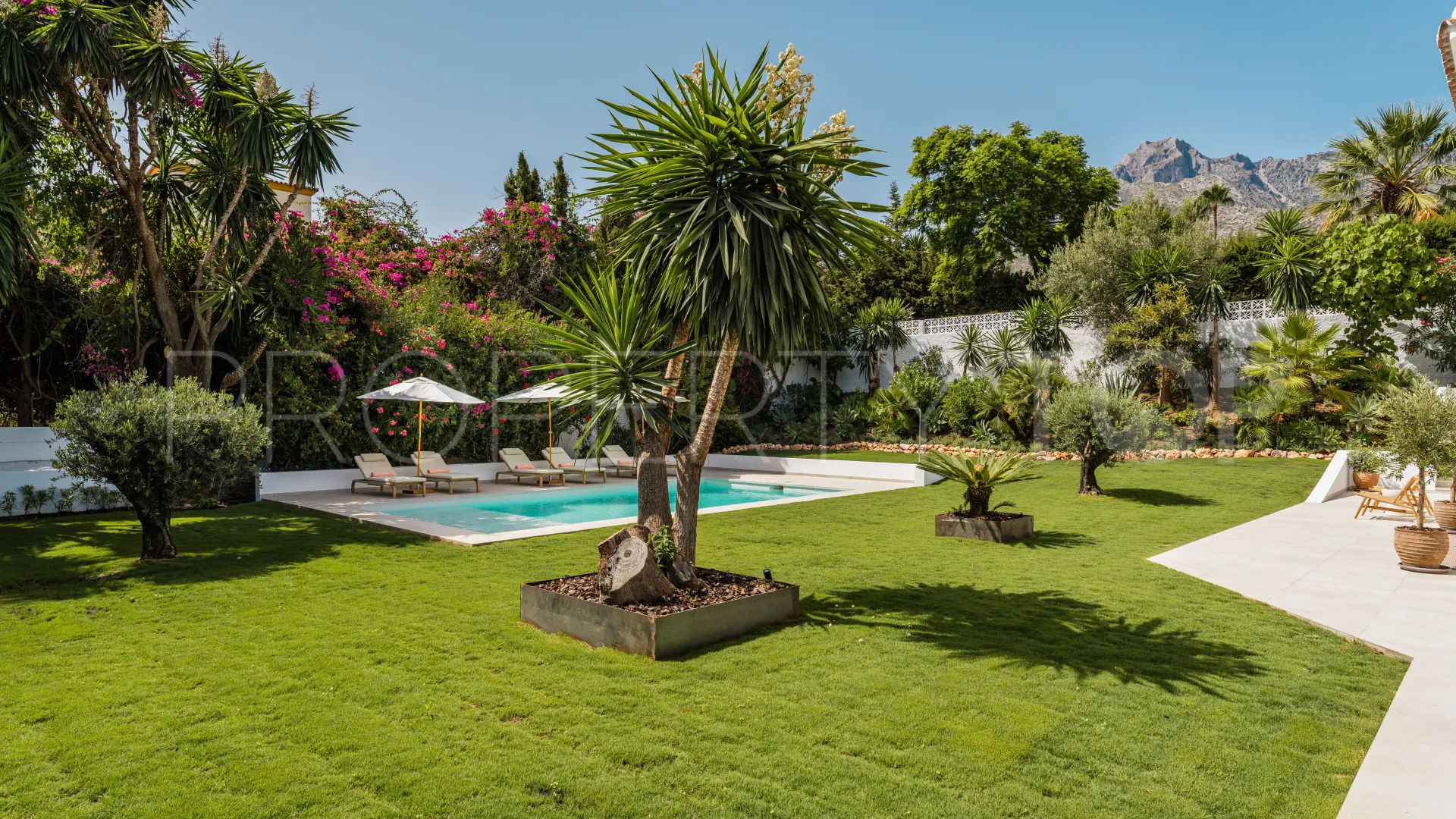 Marbella Golden Mile villa for sale