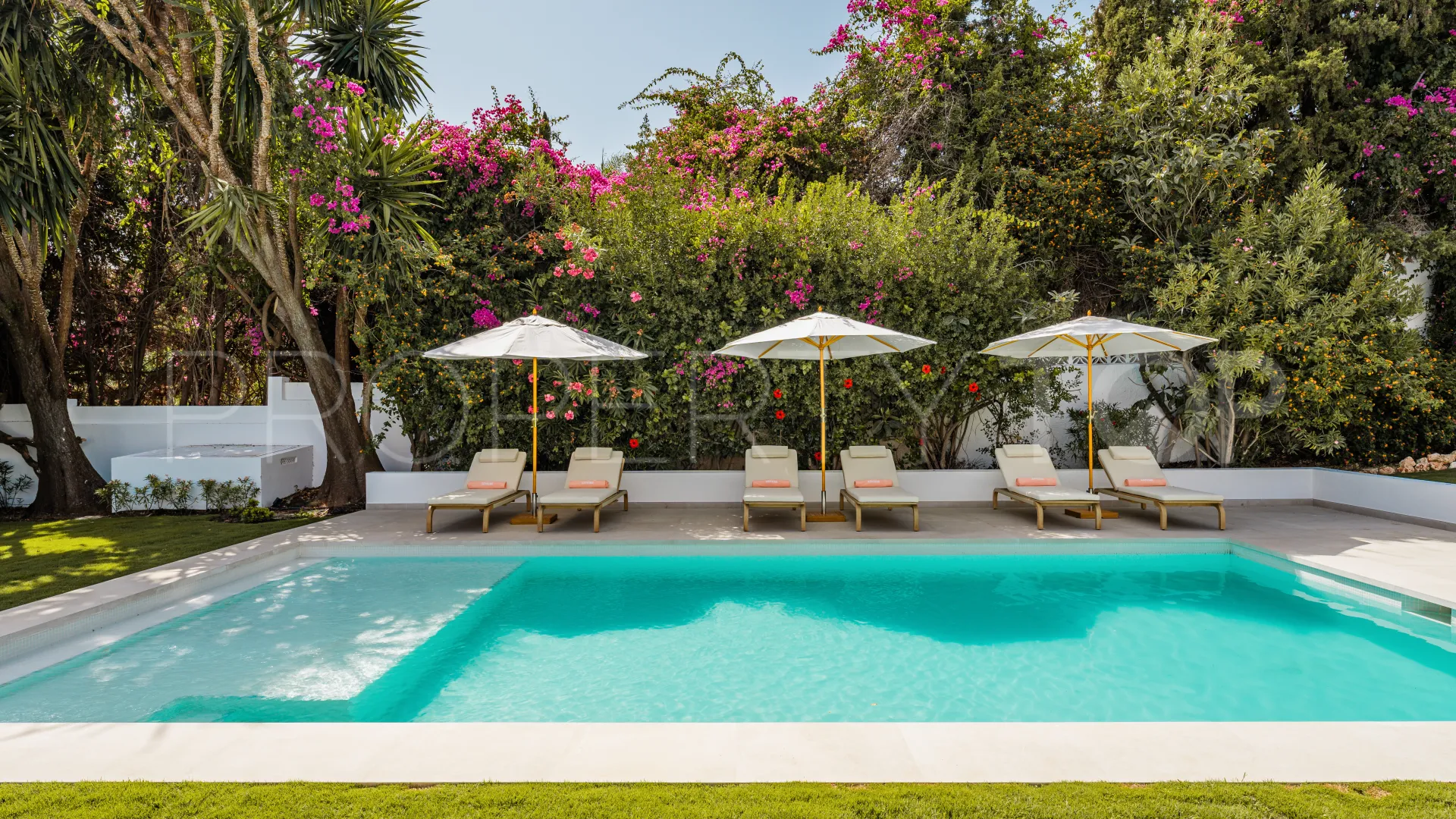 Marbella Golden Mile villa for sale